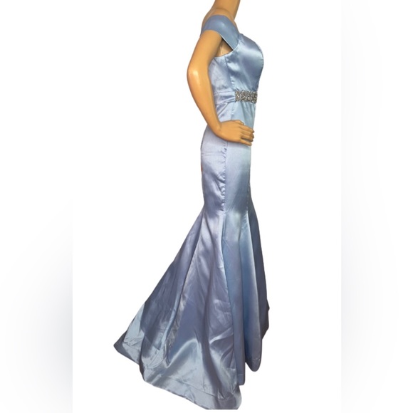 Ice Blue Off Shoulder Mermaid Homecoming Prom Dress - Picture 3 of 9
